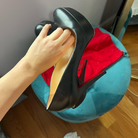 Christian Louboutin Bianca 120 Leather Pumps - Picture 4 of 10
